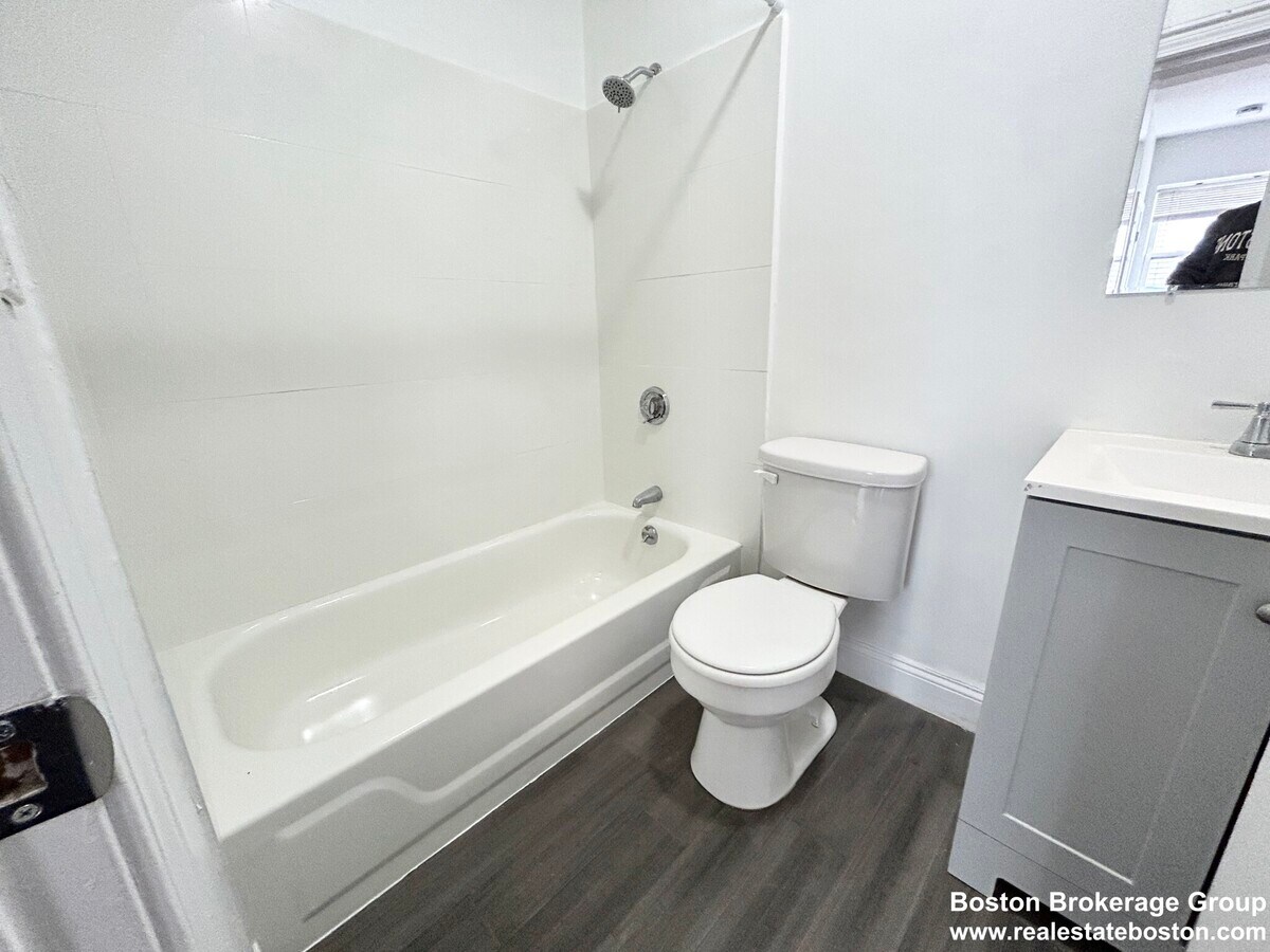 Photo - 269 Bolton St Unit 2A