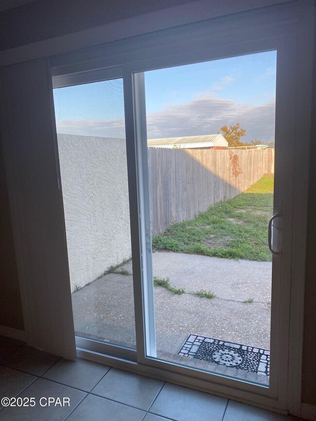 Photo - 625 N 9th St