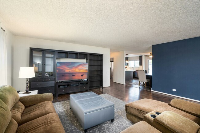 3205 Merrill Dr Unidad 17