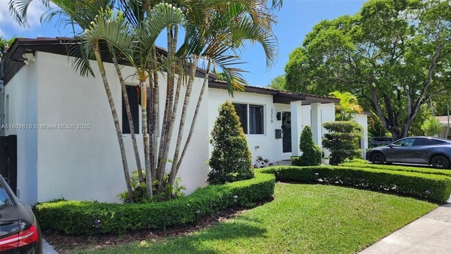 3210 SW 19th Ter