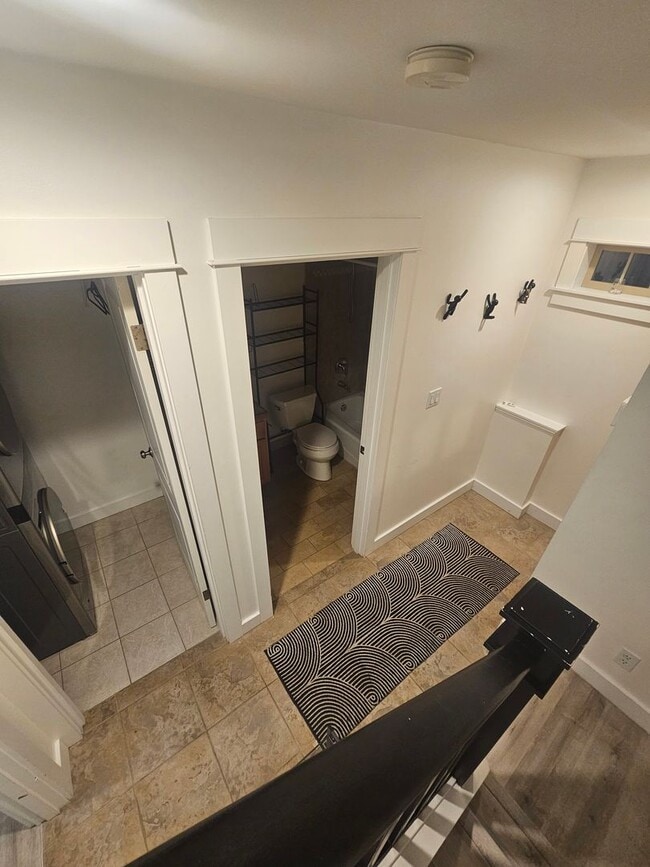 Photo - Spacious 3 Bedroom Townhome in West Seattle!