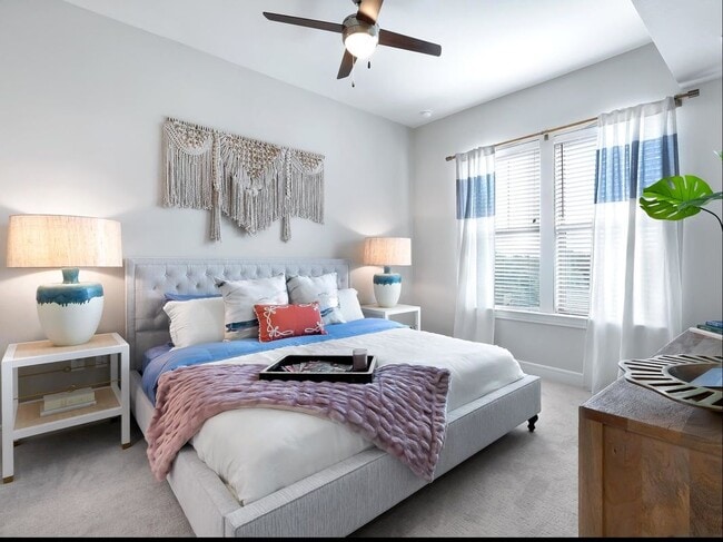 Photo - 13500 Lyndhurst St Unit Apartment