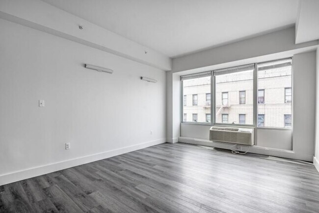 Photo - 5 bedroom in BRONX NY 10458 Unit 4A