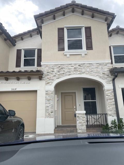Building Photo - 5514 NW 27th Pl Rental