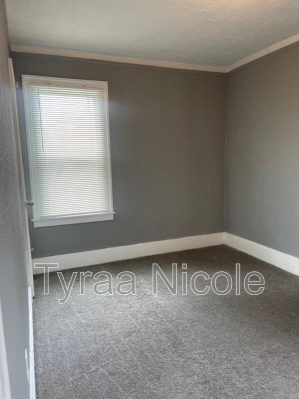 Photo - 8833 Pinehurst St