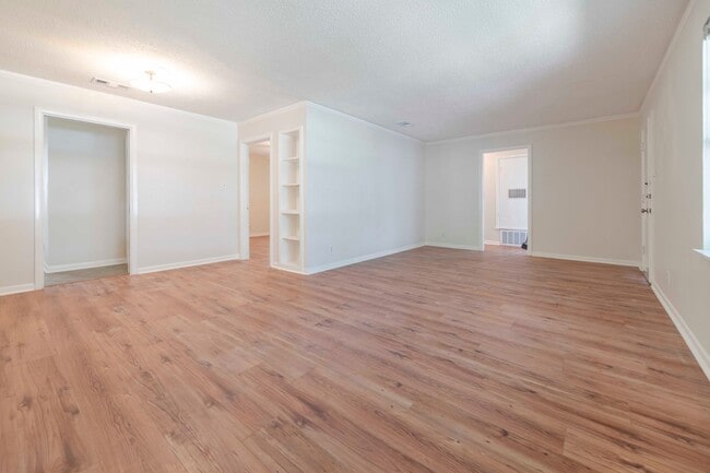 Photo - Classic Austin Home in Windsor Park