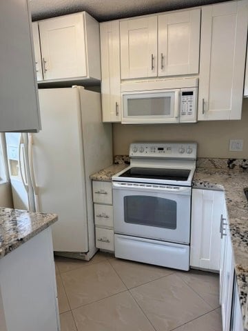 Photo - 9921 Three Lakes Cir