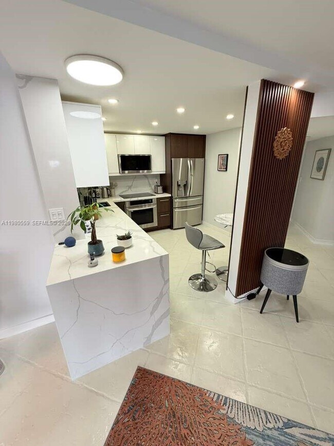 Photo - 2750 NE 183rd St Unit 606