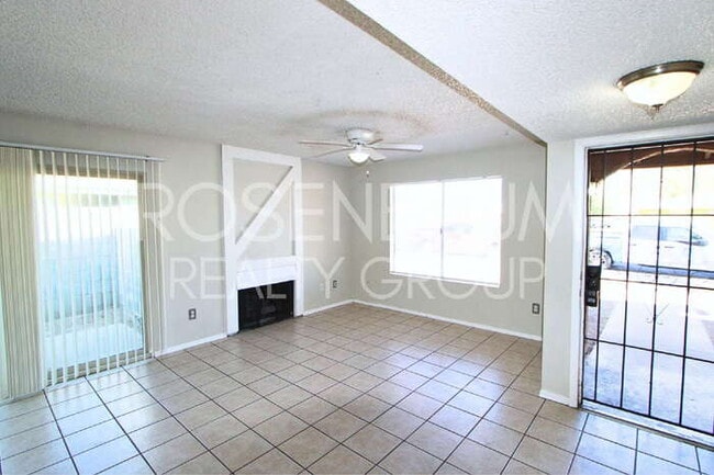 Photo - 3313 W Harmont Dr Unit 1
