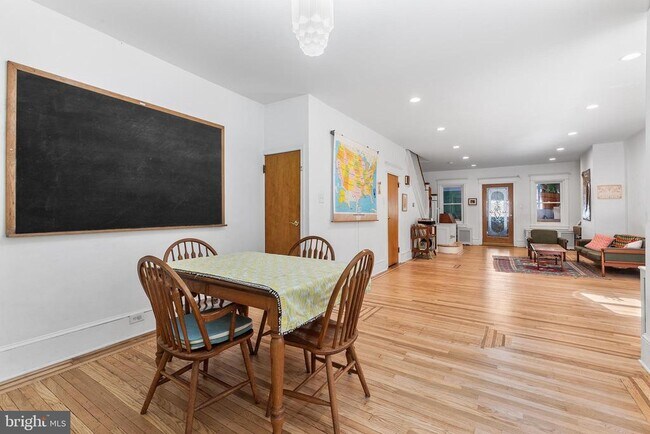 Photo - 1513 E Moyamensing Ave