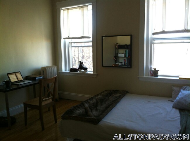 Photo - 1189 Commonwealth Ave Unidad 16