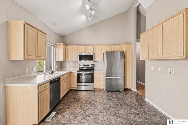 Photo - 11612 Monroe St