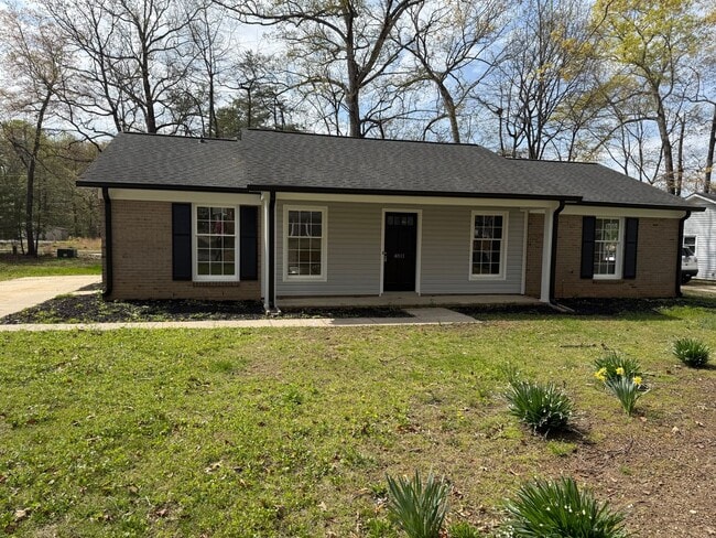 Building Photo - Available