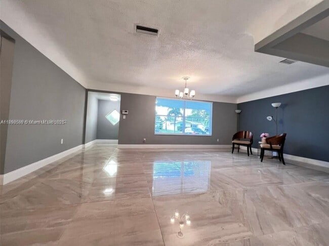 Photo - 6720 Azalea Dr