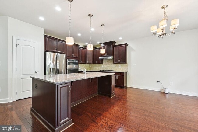 Photo - 42938 Courtland Chase Square