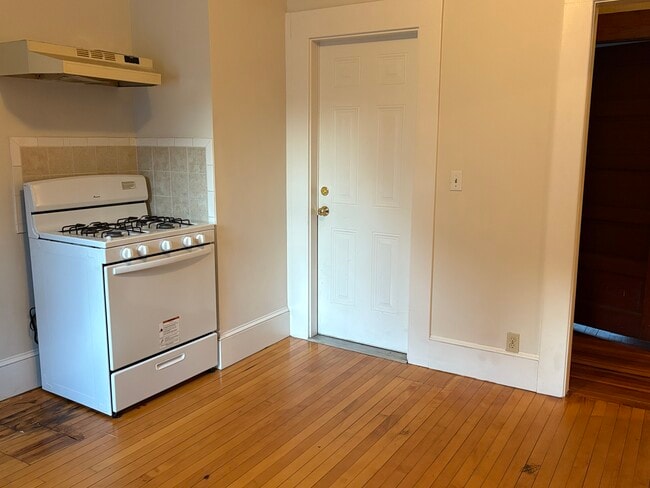 Photo - 86 Pleasant St Unit 2