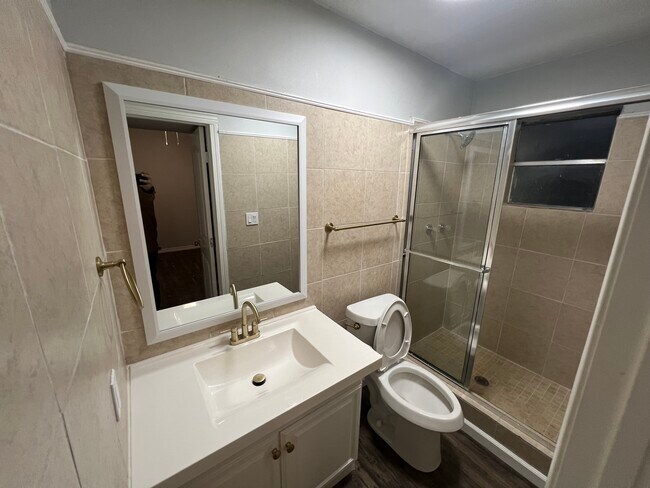 Photo - 605 N 12th St Unit 3