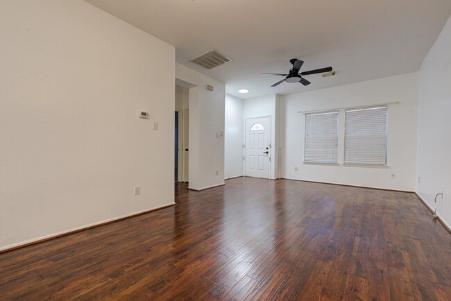 Photo - 11760 Jelicoe Dr