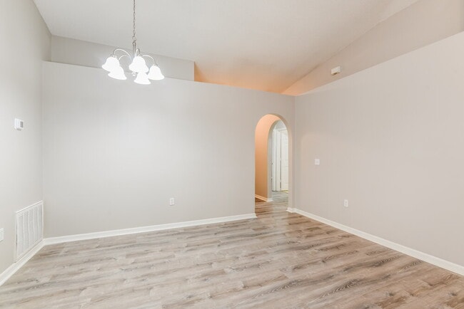 Photo - 1117 Windy Bluff Dr