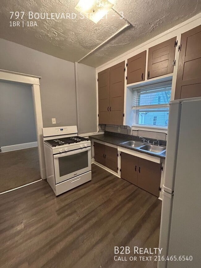 Photo - 797 Boulevard St Unidad 3