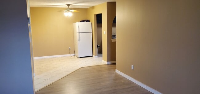 Photo - 5328-354 54 St