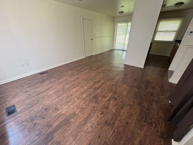 Photo - 4131 Klepinger Rd
