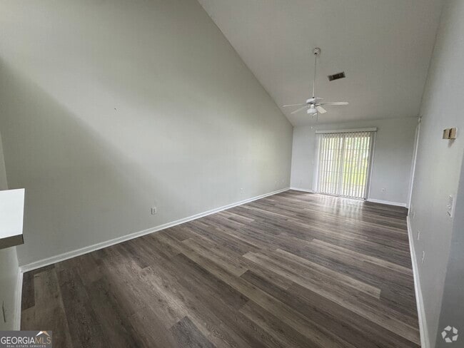 Building Photo - 202-202 Madison Ave Rental