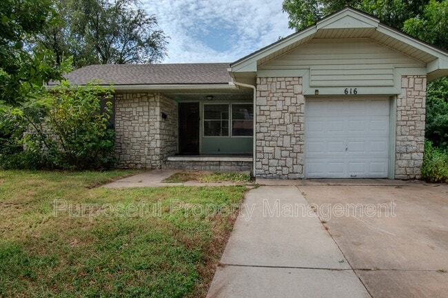 Building Photo - 616 E Bouse Dr Rental
