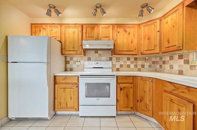 Photo - 200 N 3rd St