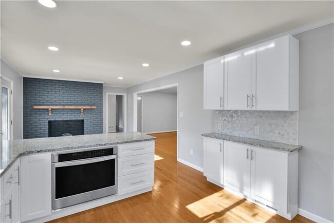 Photo - 2301 Echo Hills Cir NE