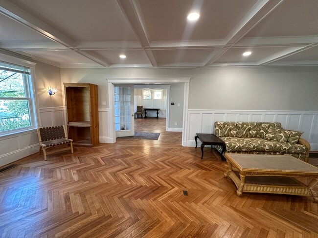 Photo - 1 Arborway