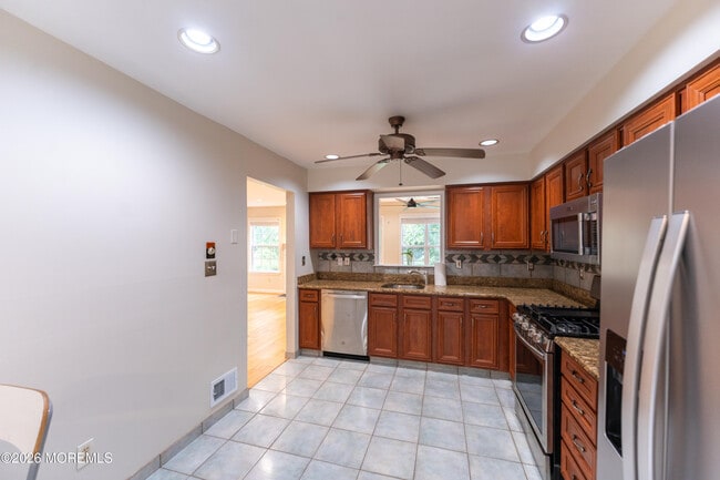 Photo - 314 Towne Dr