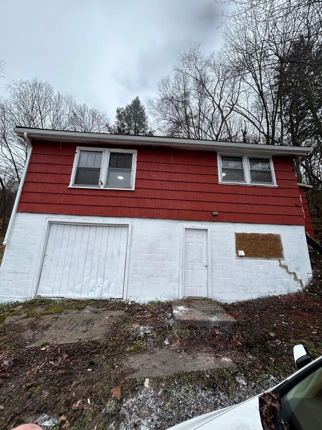 Building Photo - 1341 Sassafrass St