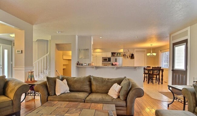 Photo - 5110 W 6th Street Rd