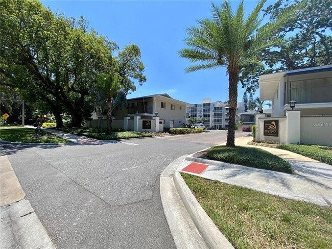 Photo - 1100 Delaney Ave Unit F306