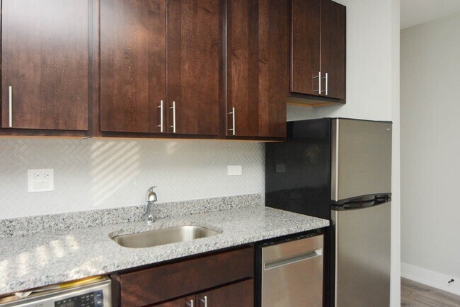 Photo - 533 W Belden Ave Unit 503B