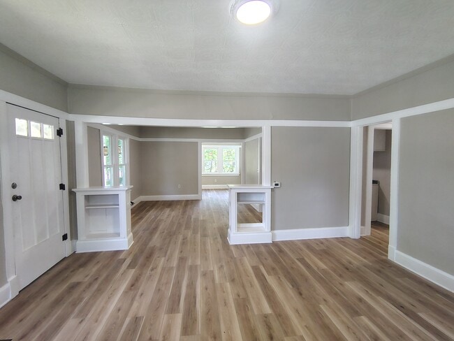 Photo - 2222 Andrews St
