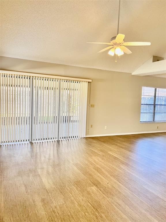 Photo - 554 Cidermill Pl