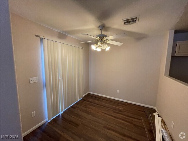 Building Photo - 506 Fragrant Orchard St Rental