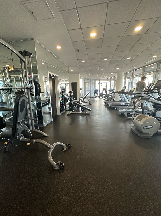 Photo - 303 W Ohio St Unit 1405