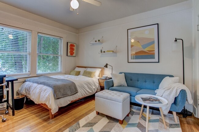 Photo - Vintage Apartment near Nob Hill !