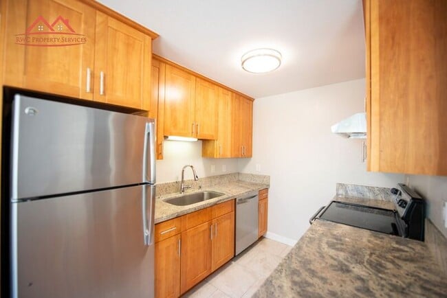 Photo - 229 Greendale Way Unit 2