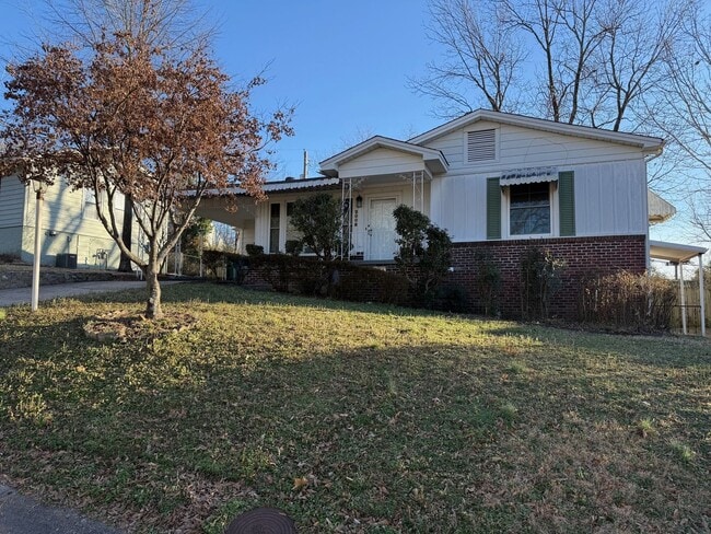 Photo - 2008 Brownwood Rd