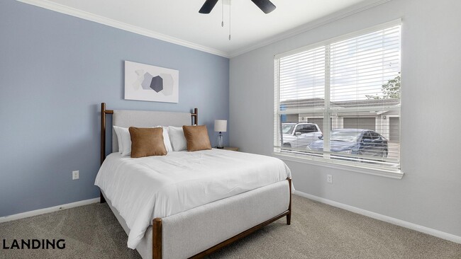 Photo - 14807 Woodland Hills Dr Unidad 5102