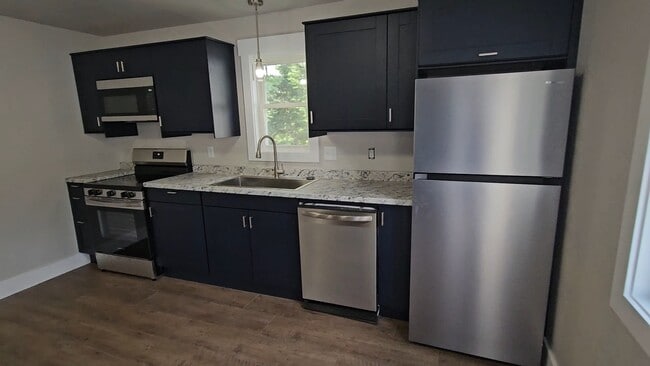 Photo - 222 S Hackett St