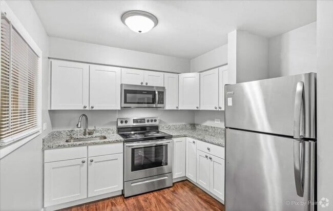 Building Photo - 1 bedroom in Chicago IL 60056 Unit 2B Rental