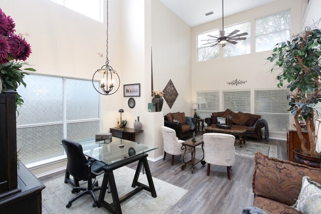 Photo - 6010 Wood Bayou