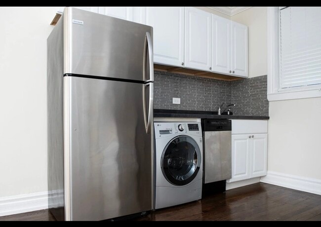 Photo - 1056 W Lill Ave Unit 2