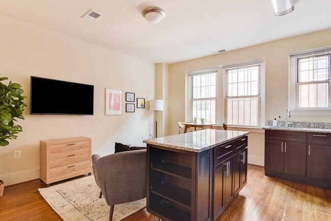 Photo - 1841 Columbia Road