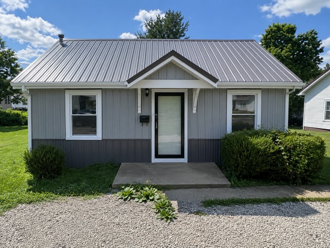 Building Photo - Affordable 2BR with Bonus Room